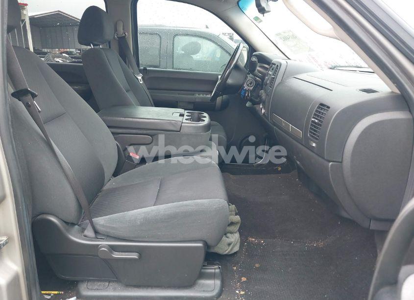 Photo 5 of 2009 Chevrolet Silverado 1500 LT (VIN 3GCEK23M79G136161)