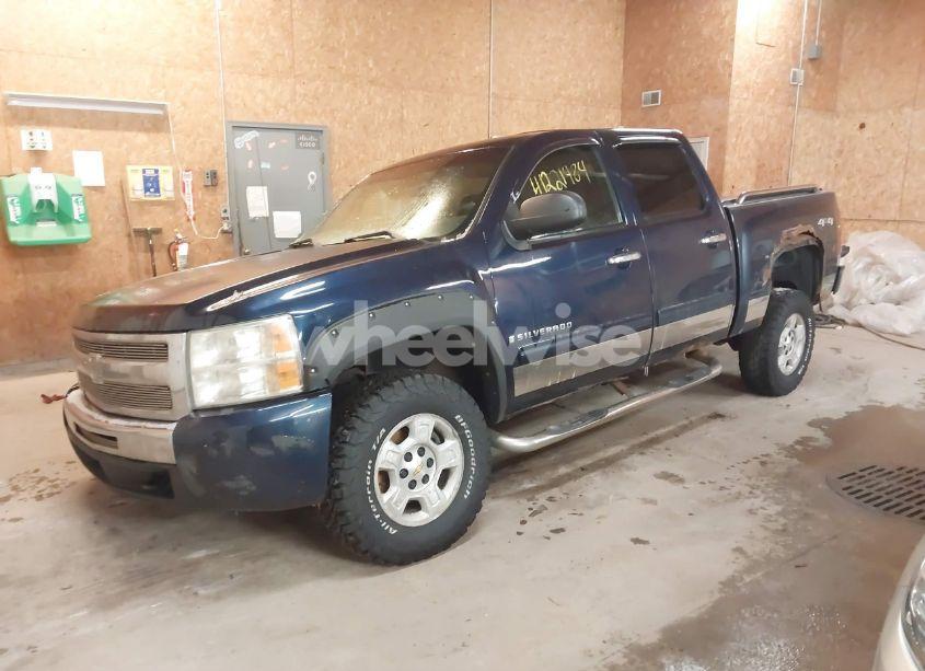 Photo 2 of 2009 Chevrolet Silverado 1500 LT (VIN 3GCEK23M79G220948)
