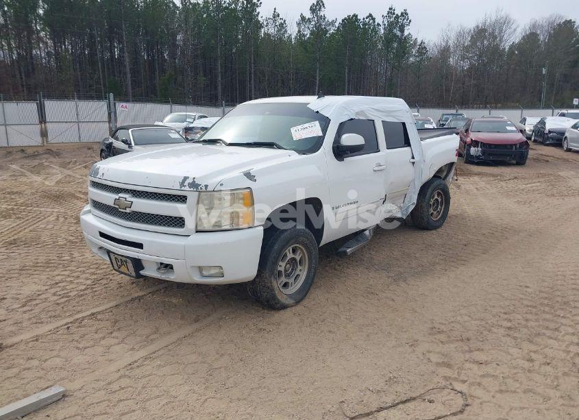 Photo 2 of 2009 Chevrolet Silverado 1500 LT (VIN 3GCEK23MX9G256990)