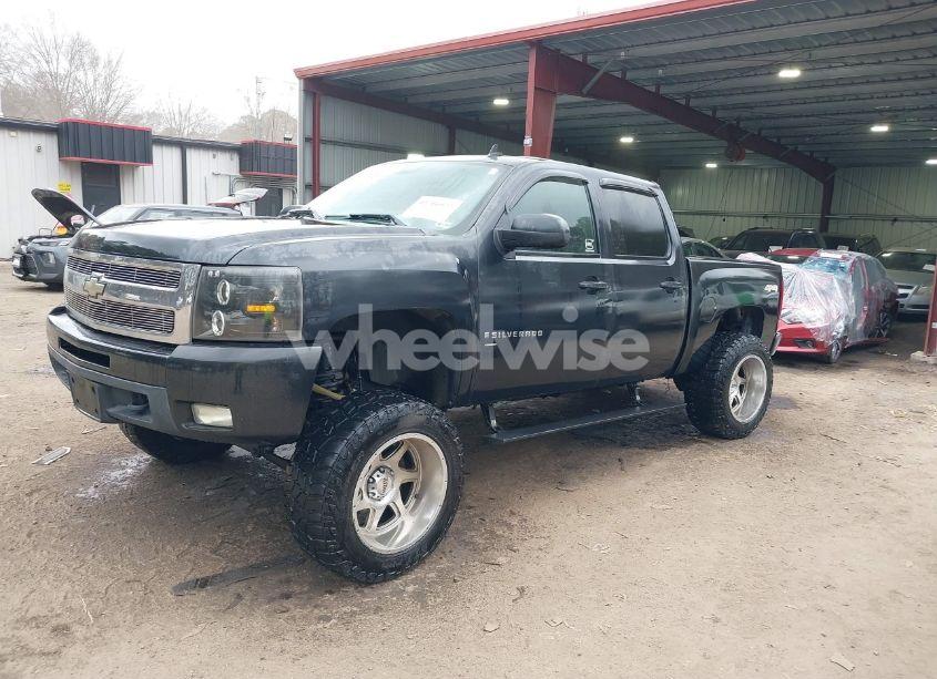 Photo 2 of 2009 Chevrolet Silverado 1500 LTZ (VIN 3GCEK33309G212297)