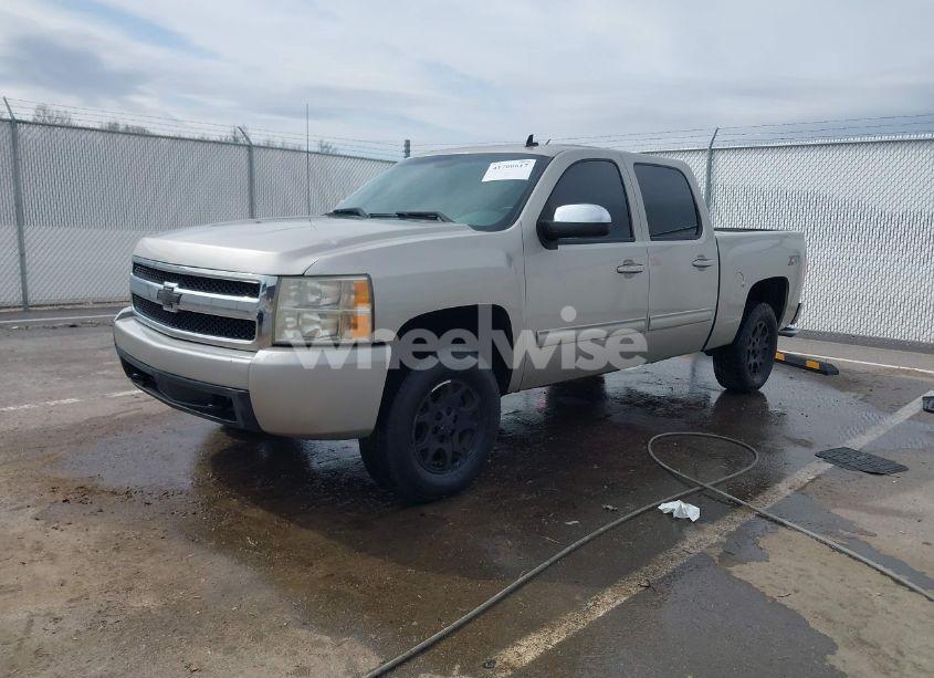 Photo 2 of 2009 Chevrolet Silverado 1500 LTZ (VIN 3GCEK33M29G254317)