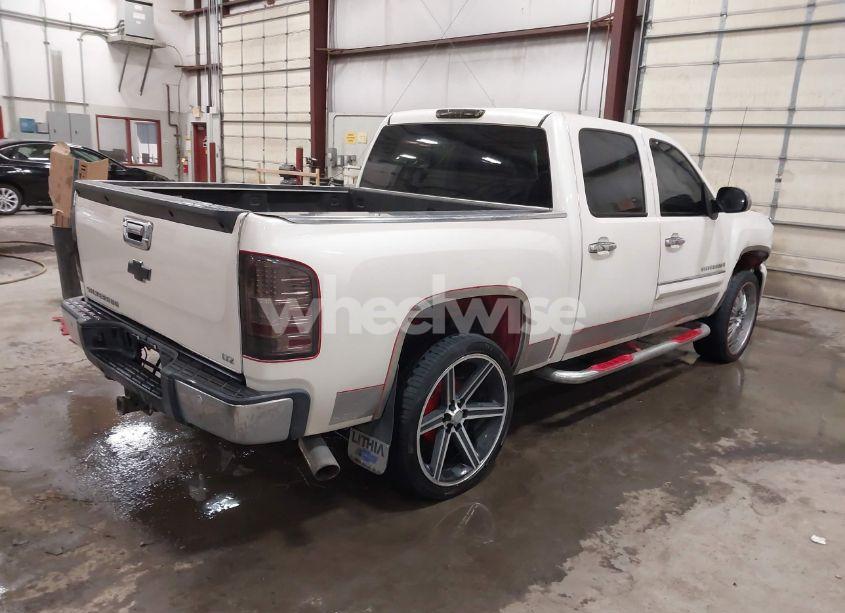 Photo 4 of 2009 Chevrolet Silverado 1500 LTZ (VIN 3GCEK33M39G177554)