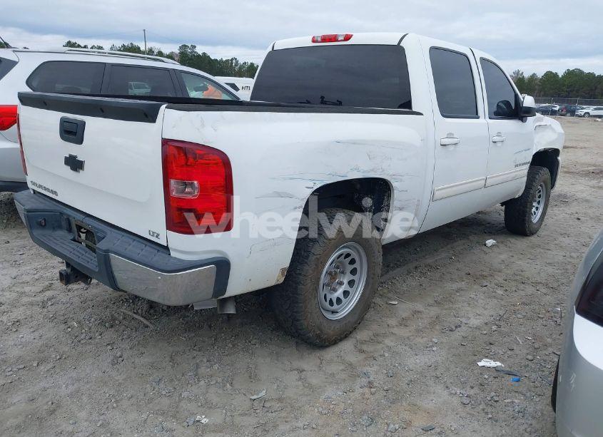 Photo 4 of 2009 Chevrolet Silverado 1500 LTZ (VIN 3GCEK33MX9G111454)