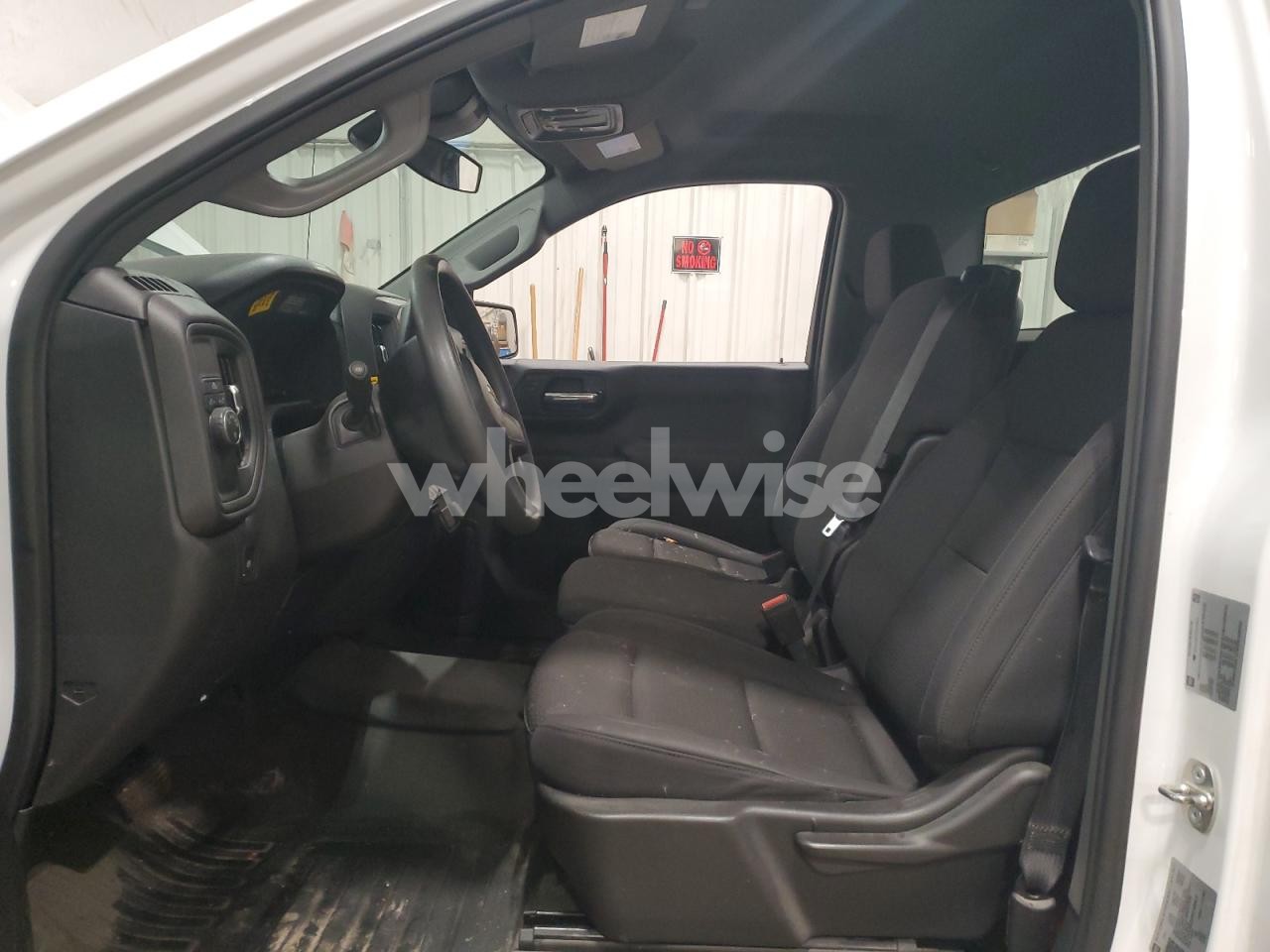 Photo 7 of 2024 CHEVROLET SILVERADO C1500 (VIN 3GCNAAED1RG305617)