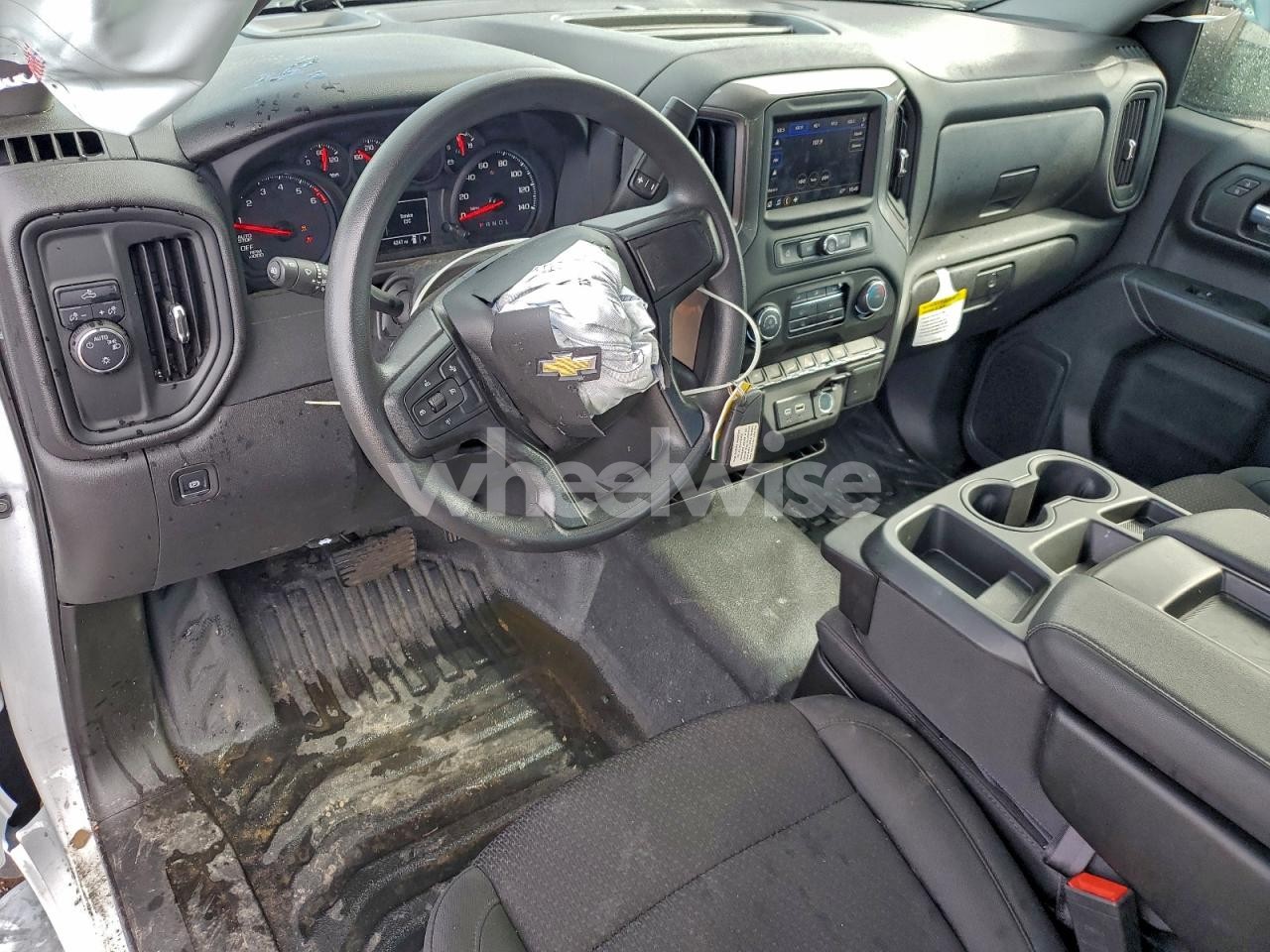 Photo 8 of 2025 CHEVROLET SILVERADO C1500 (VIN 3GCNAAED6SG373661)