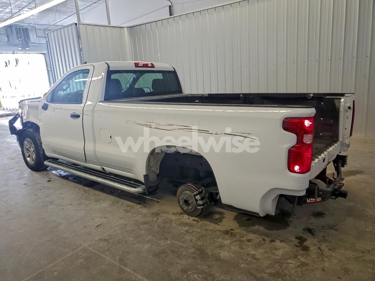 Photo 2 of 2025 CHEVROLET SILVERADO C1500 (VIN 3GCNAAED8SG365660)