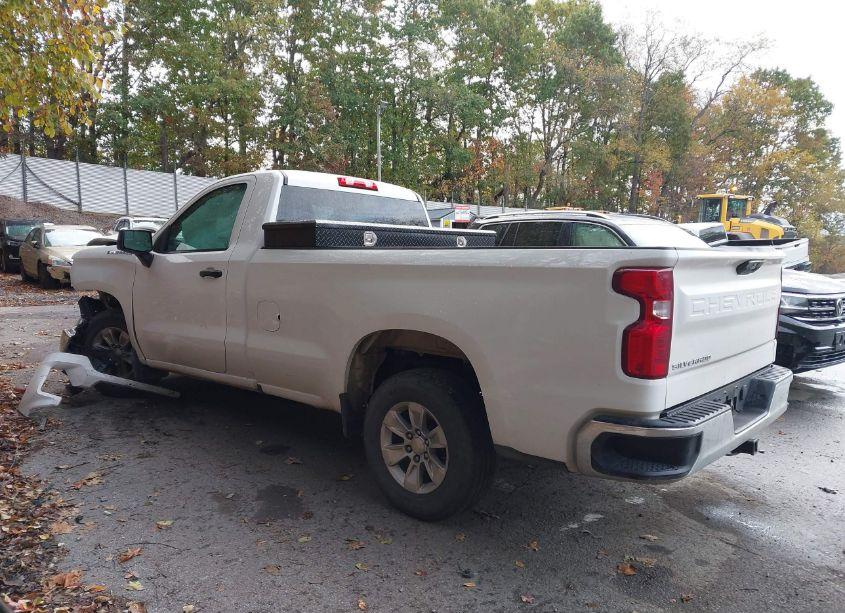 Photo 3 of 2022 Chevrolet Silverado 1500 WORK TRUCK (VIN 3GCNAAED9NG581585)
