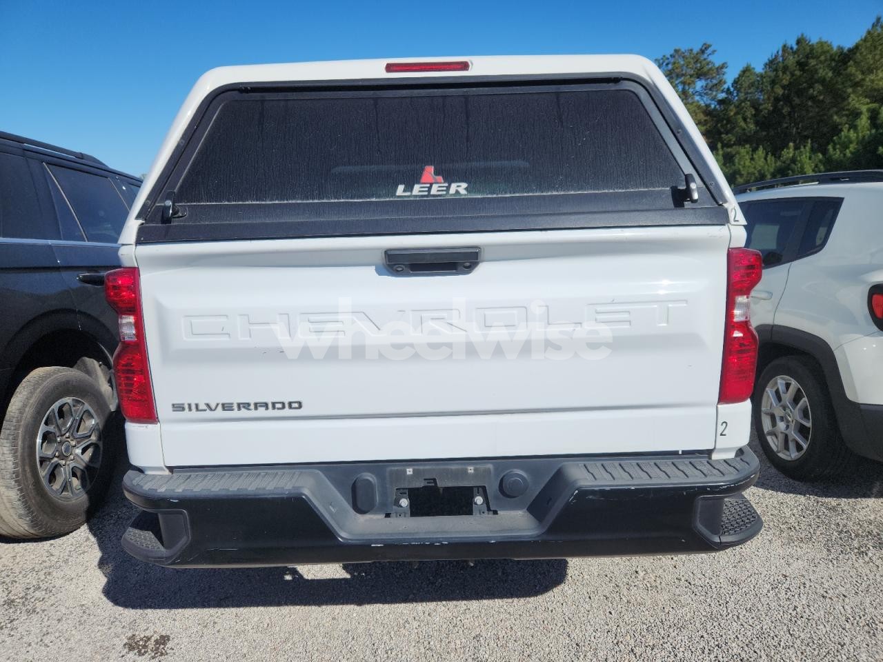 Photo 6 of 2023 CHEVROLET SILVERADO C1500 (VIN 3GCNAAEK5PG339734)