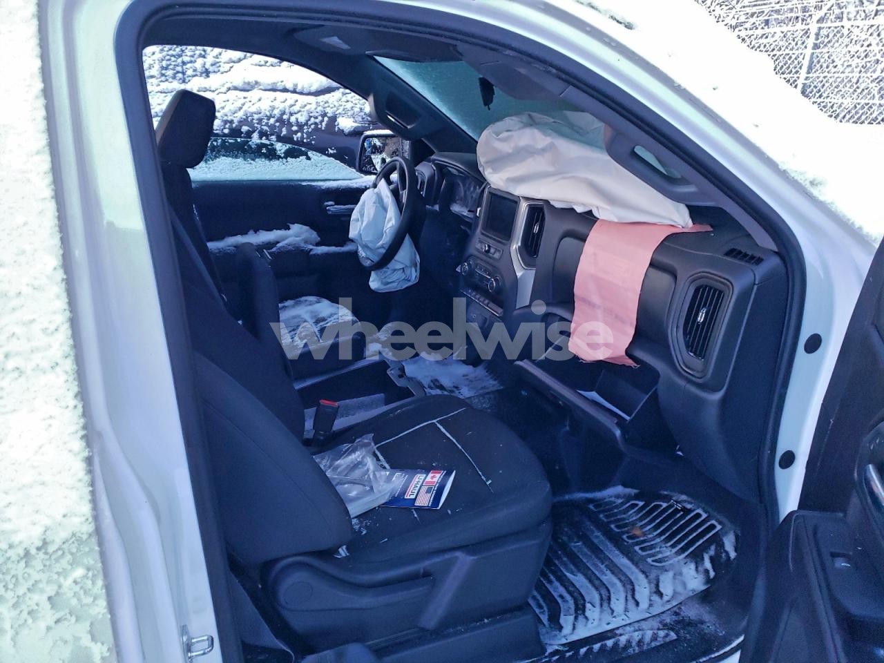 Photo 10 of 2024 CHEVROLET SILVERADO K1500 (VIN 3GCNDAED0RG311383)