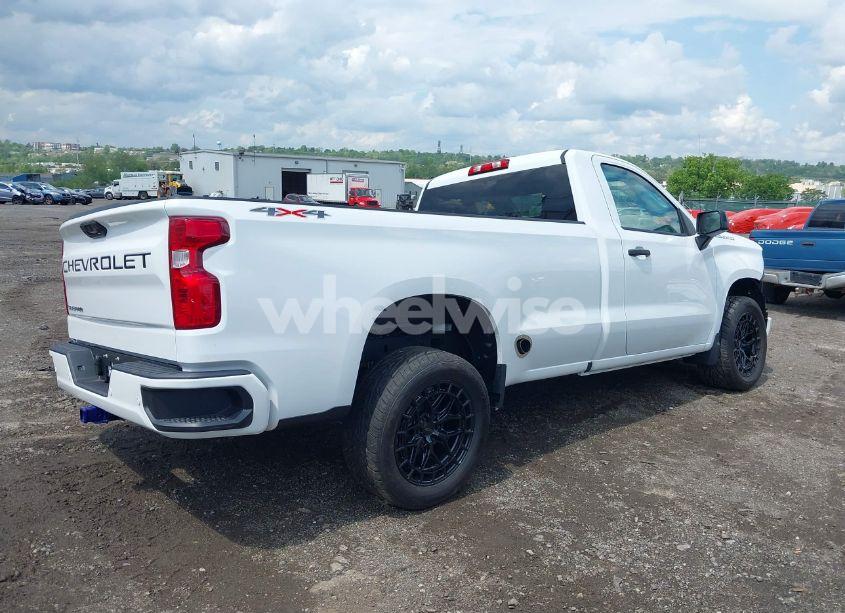 Photo 4 of 2024 Chevrolet Silverado 1500 4WD LONG BED WT (VIN 3GCNDAED3RG269761)