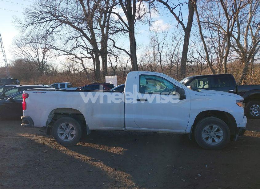 Photo 13 of 2024 Chevrolet Silverado 1500 4WD LONG BED WT (VIN 3GCNDAED6RG339978)