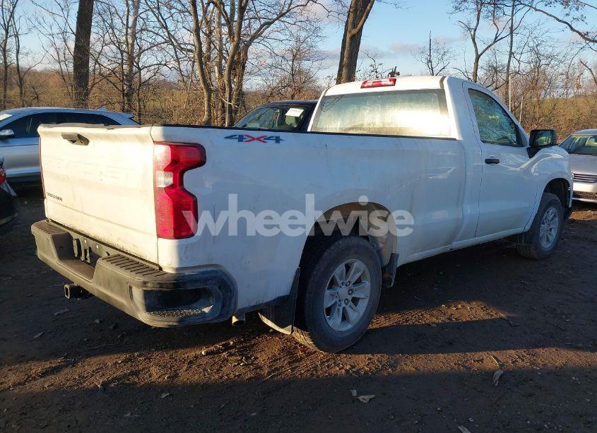 Photo 4 of 2024 Chevrolet Silverado 1500 4WD LONG BED WT (VIN 3GCNDAED6RG339978)