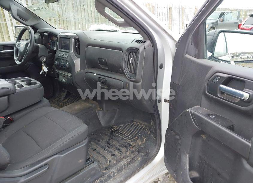 Photo 5 of 2020 Chevrolet Silverado 1500 2WD LONG BED WT (VIN 3GCNWAEH7LG192395)
