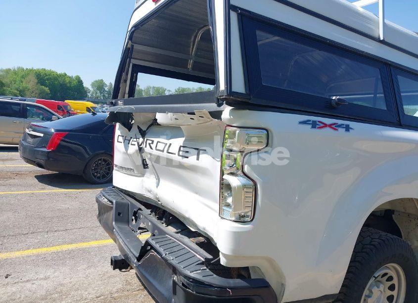 Photo 18 of 2020 Chevrolet Silverado 1500 4WD LONG BED WT (VIN 3GCNYAEFXLG154197)