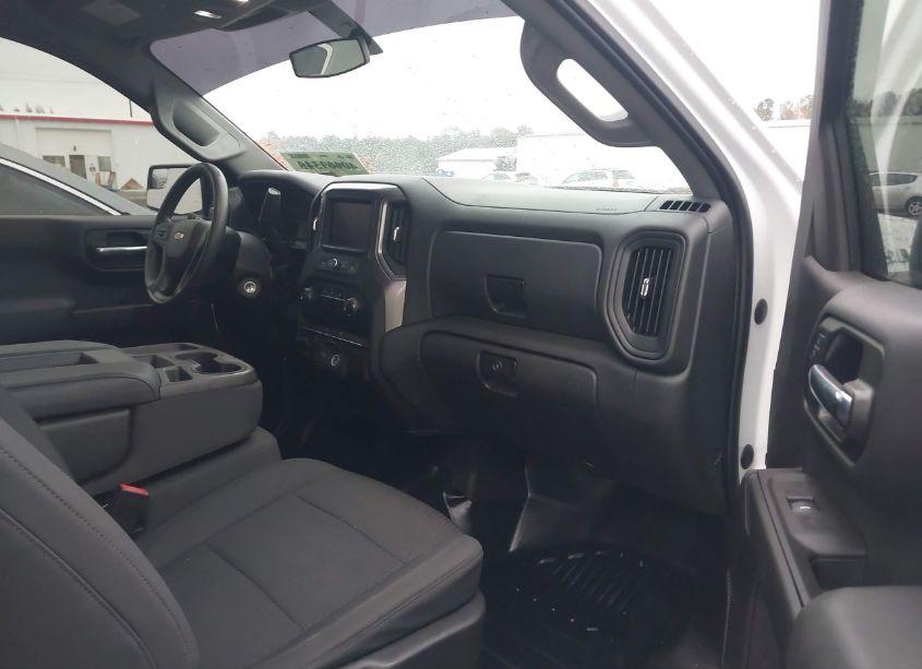 Photo 5 of 2020 Chevrolet Silverado 1500 4WD LONG BED WT (VIN 3GCNYAEFXLG168729)