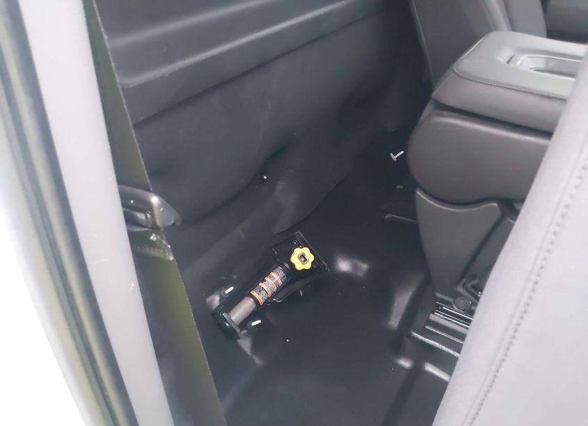 Photo 8 of 2020 Chevrolet Silverado 1500 4WD LONG BED WT (VIN 3GCNYAEFXLG168729)