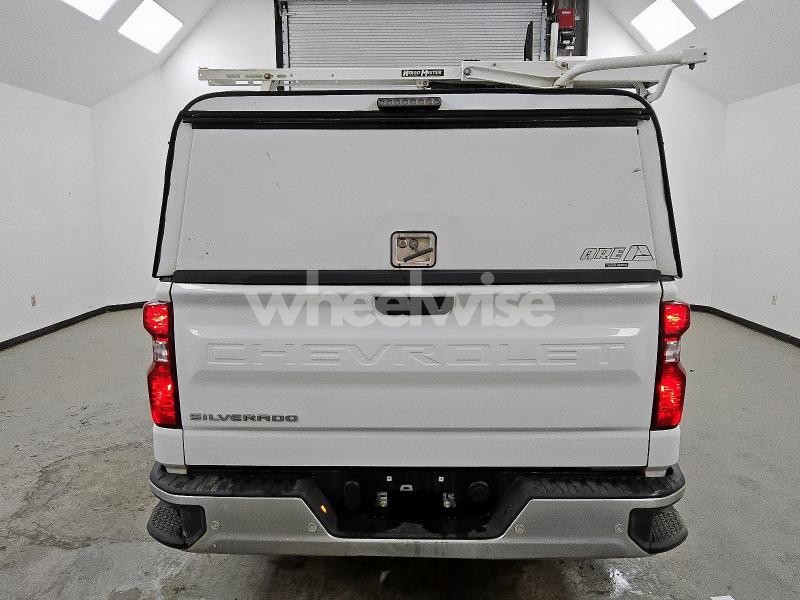 Photo 9 of 2021 CHEVROLET SILVERADO K1500 (VIN 3GCNYAEH6MG408149)