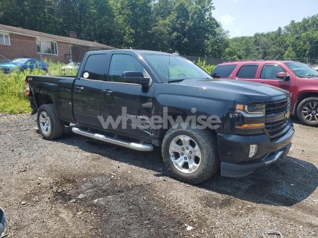 Photo 2 of 2018 CHEVROLET SILVERADO K1500 LT N/A (VIN 3GCNYAEH8KG278291)