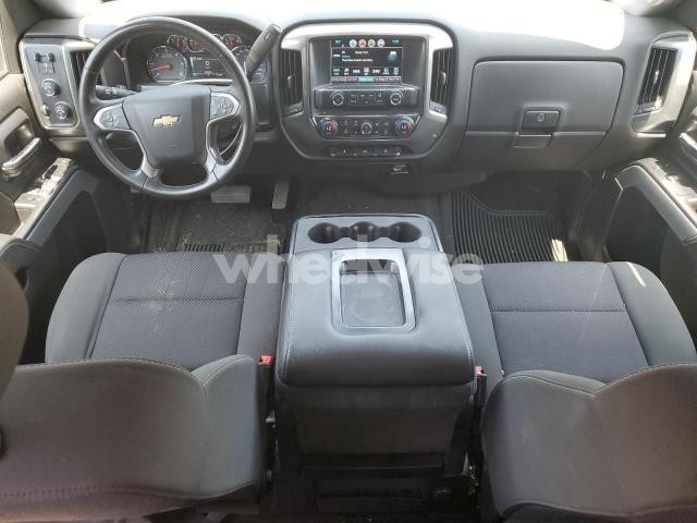 Photo 4 of 2018 CHEVROLET SILVERADO K1500 LT N/A (VIN 3GCNYAEH8KG278291)