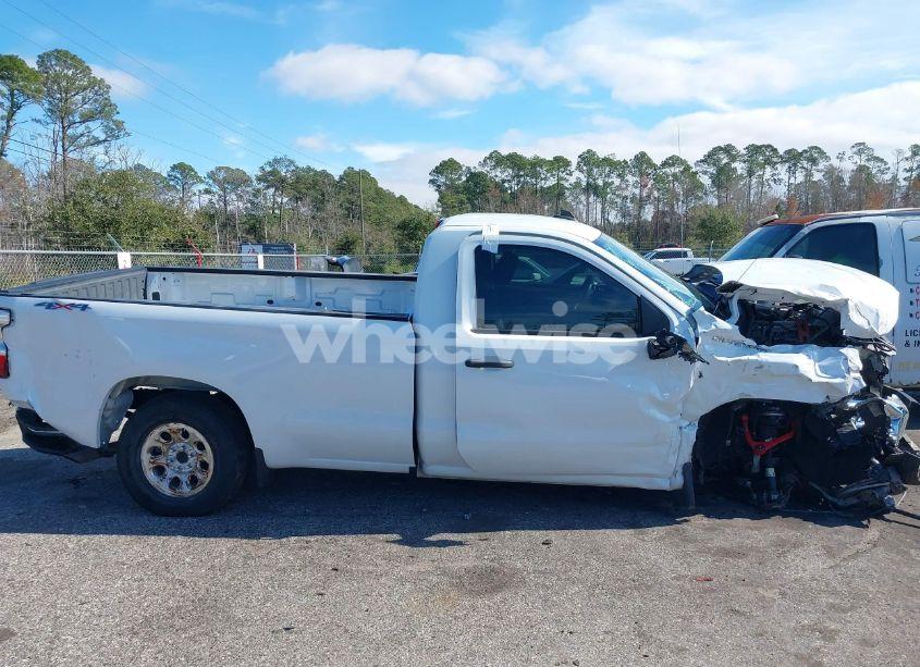 Photo 13 of 2021 Chevrolet Silverado 1500 4WD LONG BED WT (VIN 3GCNYAEK5MG393641)