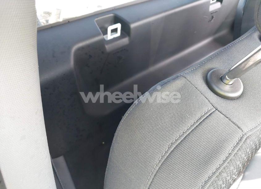 Photo 8 of 2021 Chevrolet Silverado 1500 4WD LONG BED WT (VIN 3GCNYAEK5MG393641)