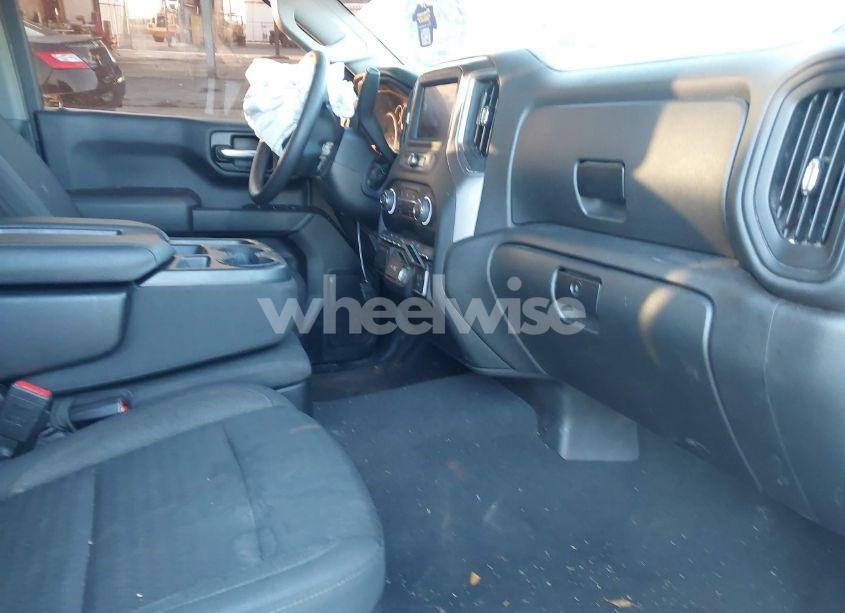Photo 5 of 2022 Chevrolet Silverado 1500 2WD SHORT BED CUSTOM (VIN 3GCPABEK4NG512462)