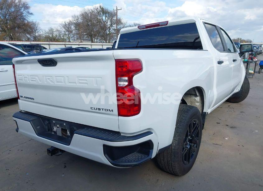 Photo 4 of 2022 Chevrolet Silverado 1500 2WD SHORT BED CUSTOM (VIN 3GCPABEK4NG578414)