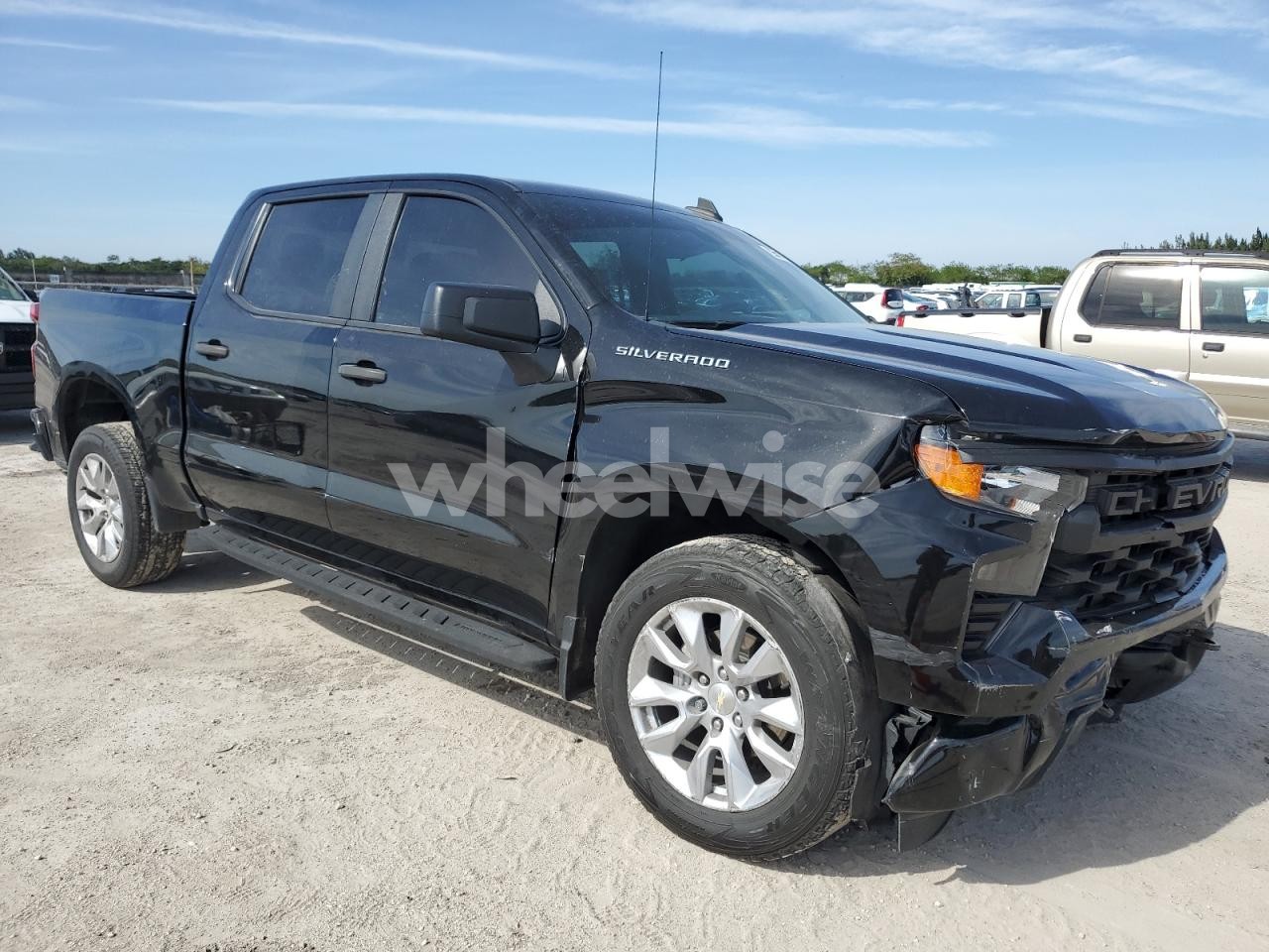 Photo 4 of 2022 CHEVROLET SILVERADO C1500 CUSTOM (VIN 3GCPABEK7NG580528)