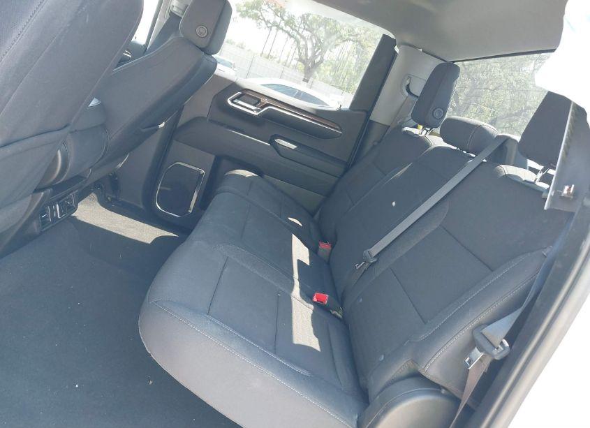 Photo 8 of 2024 Chevrolet Silverado 1500 (VIN 3GCPACED1RG172328)