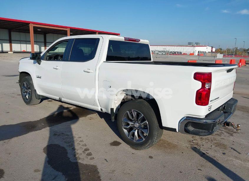 Photo 3 of 2022 Chevrolet Silverado 1500 2WD SHORT BED LT (VIN 3GCPACED9NG566847)