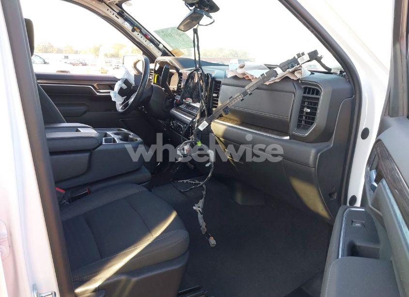 Photo 5 of 2022 Chevrolet Silverado 1500 2WD SHORT BED LT (VIN 3GCPACED9NG566847)