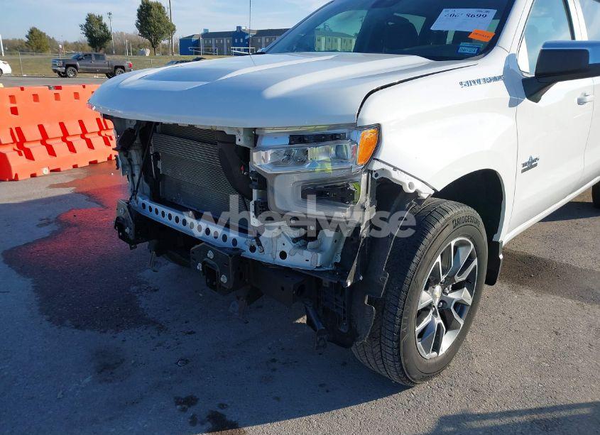 Photo 6 of 2022 Chevrolet Silverado 1500 2WD SHORT BED LT (VIN 3GCPACED9NG566847)