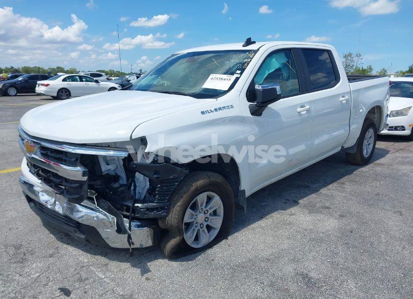 Photo 2 of 2025 Chevrolet Silverado 1500 2WD SHORT BED LT (VIN 3GCPACEDXSG127538)