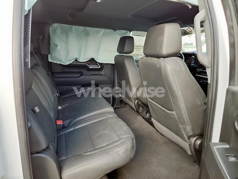 Photo 2 of 2022 CHEVROLET SILVERADO C1500 LT (VIN 3GCPACEK9NG574090)