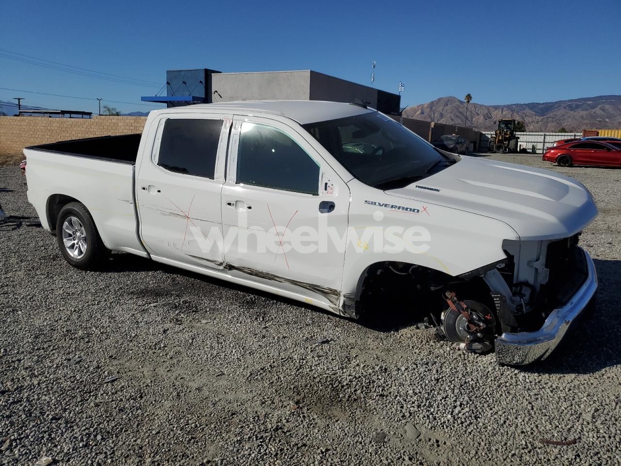Photo 4 of 2025 CHEVROLET SILVERADO C1500 LT (VIN 3GCPACEK9SG103441)