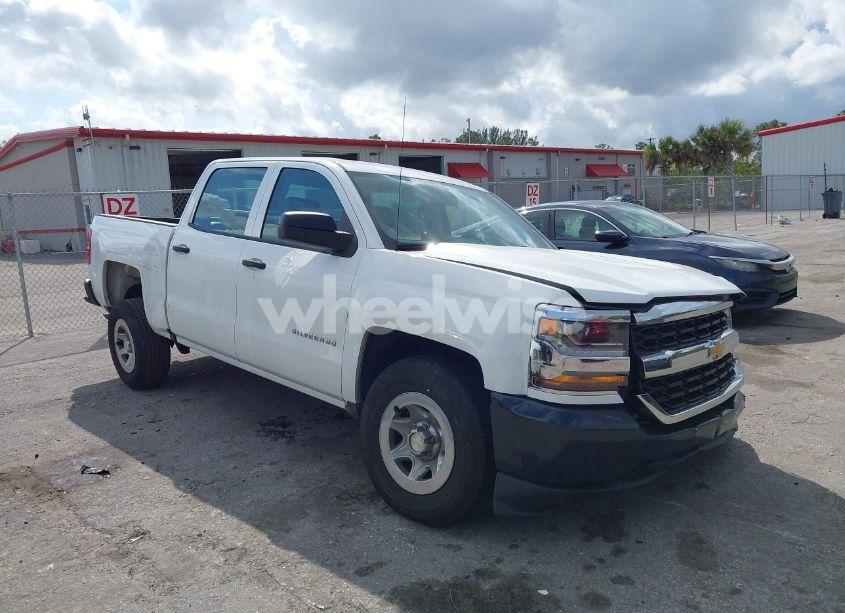 2018 Chevrolet Silverado 1500 WT (VIN 3GCPCNEC8JG289888) main photo