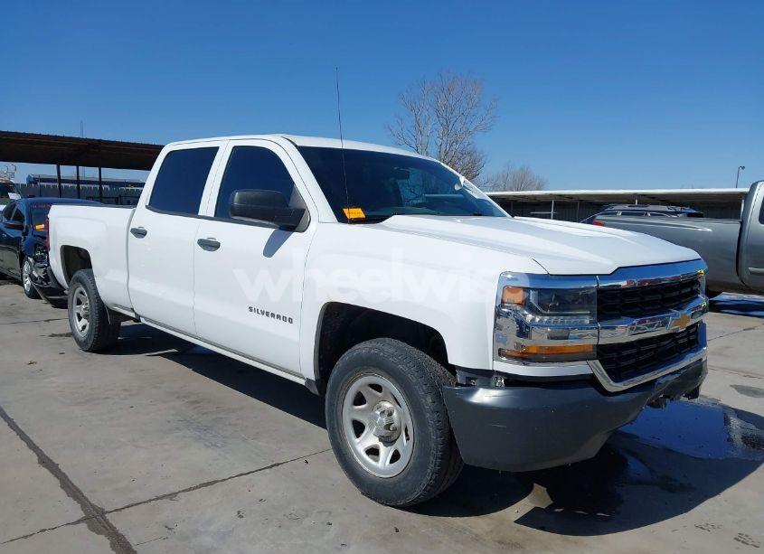 2018 Chevrolet Silverado 1500 WT (VIN 3GCPCNEC8JG371670) main photo