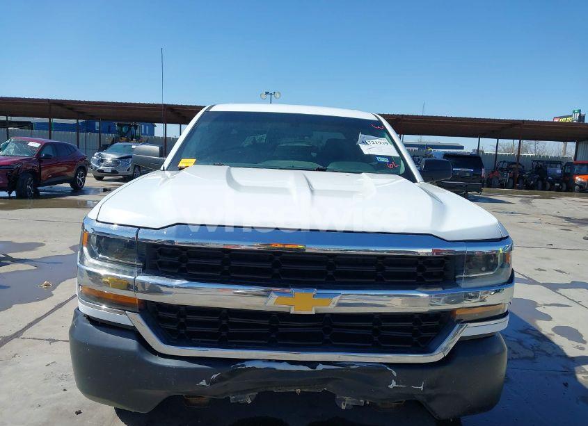 Photo 12 of 2018 Chevrolet Silverado 1500 WT (VIN 3GCPCNEC8JG371670)