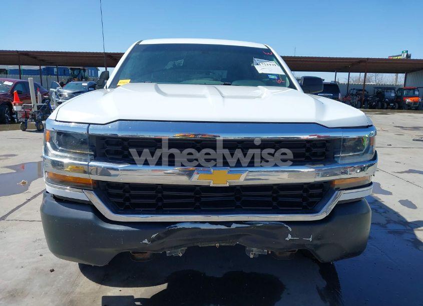 Photo 18 of 2018 Chevrolet Silverado 1500 WT (VIN 3GCPCNEC8JG371670)