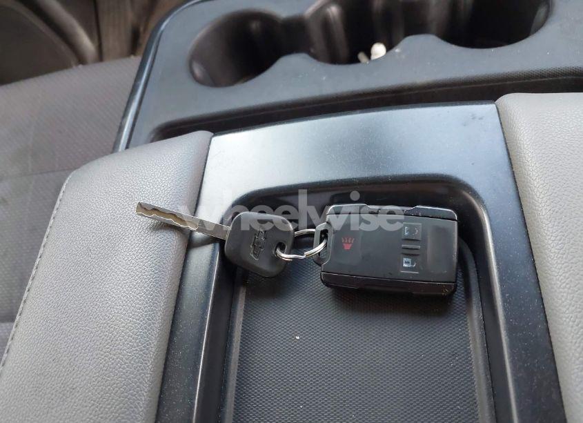 Photo 11 of 2018 Chevrolet Silverado 1500 WT (VIN 3GCPCNECXJG390544)