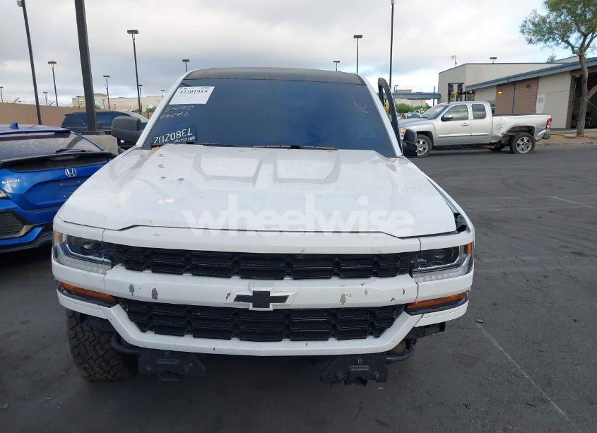 Photo 13 of 2018 Chevrolet Silverado 1500 WT (VIN 3GCPCNECXJG390544)