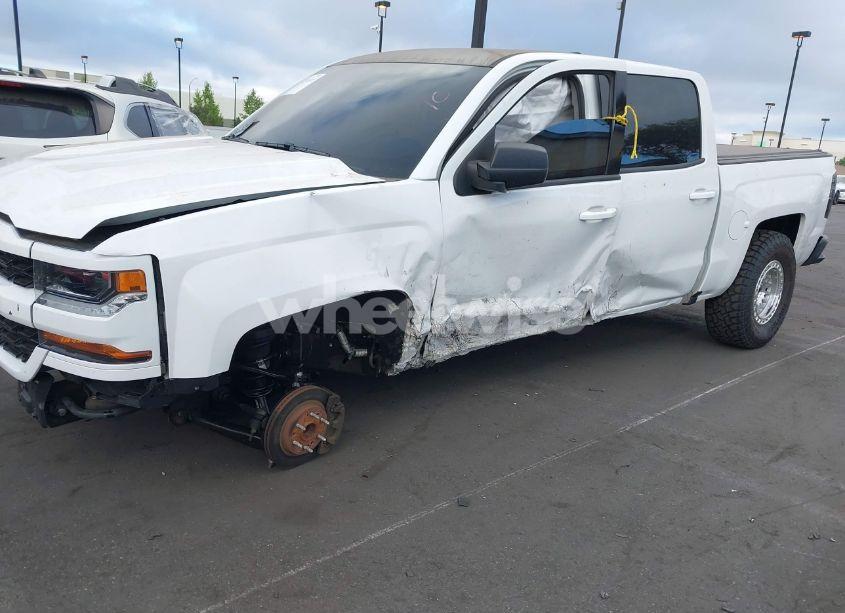 Photo 6 of 2018 Chevrolet Silverado 1500 WT (VIN 3GCPCNECXJG390544)