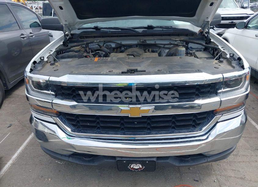 Photo 10 of 2018 Chevrolet Silverado 1500 LS (VIN 3GCPCNEH2JG399332)