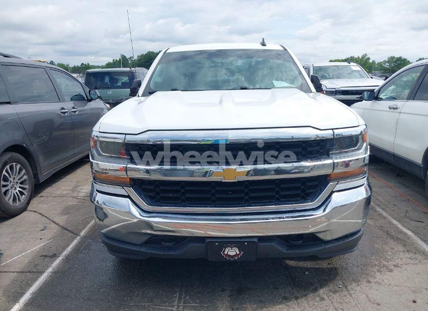 Photo 12 of 2018 Chevrolet Silverado 1500 LS (VIN 3GCPCNEH2JG399332)
