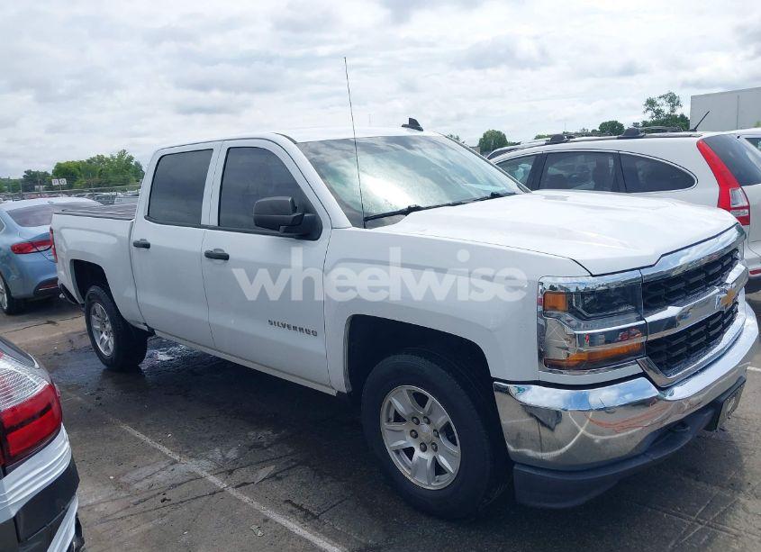 Photo 13 of 2018 Chevrolet Silverado 1500 LS (VIN 3GCPCNEH2JG399332)