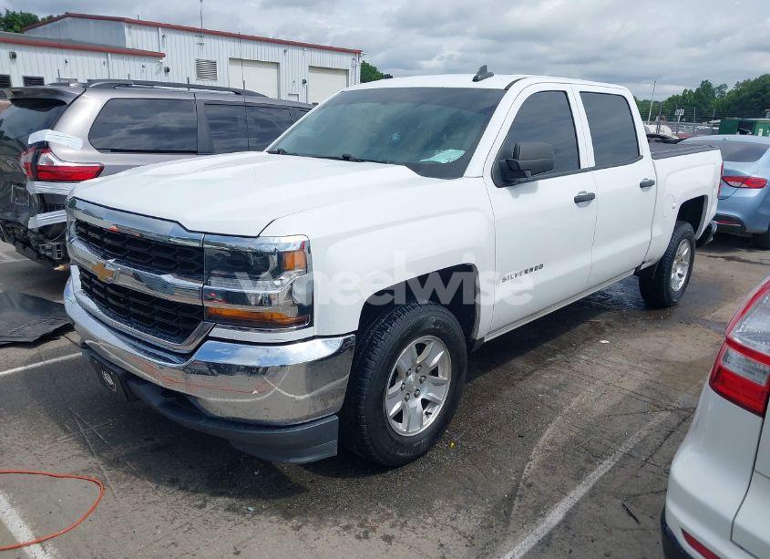 Photo 2 of 2018 Chevrolet Silverado 1500 LS (VIN 3GCPCNEH2JG399332)
