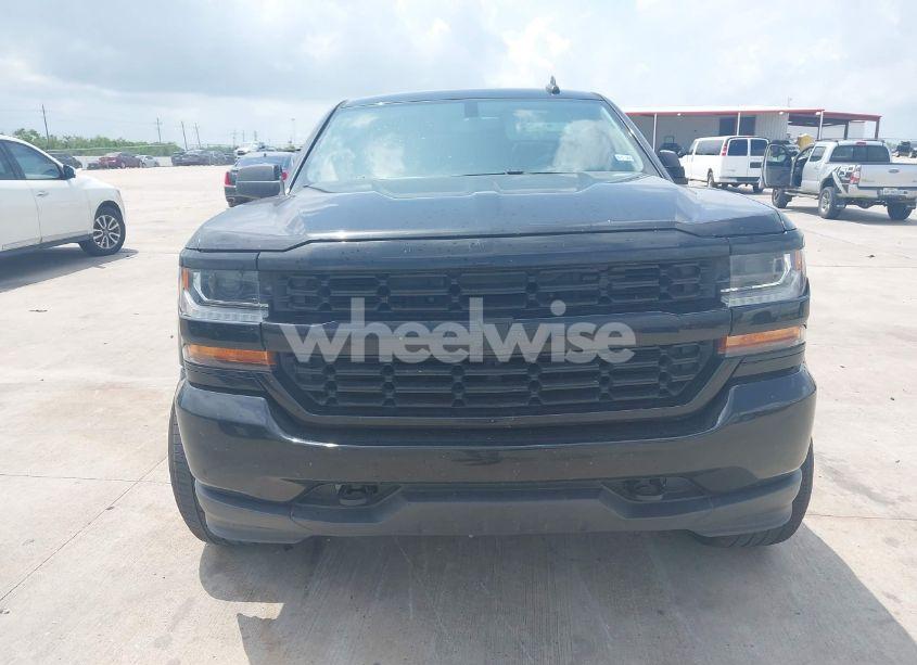 Photo 12 of 2018 Chevrolet Silverado 1500 CUSTOM (VIN 3GCPCPEC8JG358400)