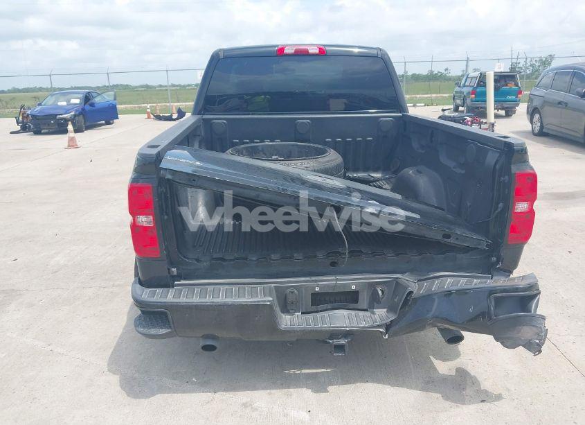 Photo 16 of 2018 Chevrolet Silverado 1500 CUSTOM (VIN 3GCPCPEC8JG358400)