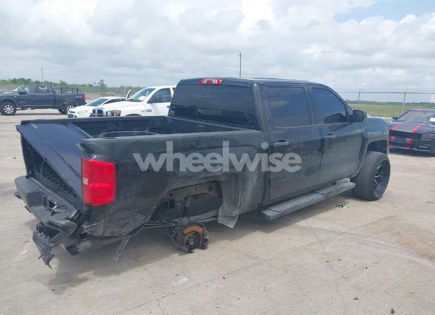 Photo 4 of 2018 Chevrolet Silverado 1500 CUSTOM (VIN 3GCPCPEC8JG358400)