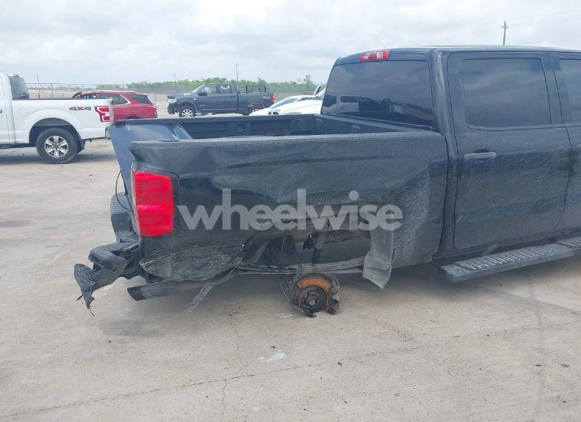 Photo 6 of 2018 Chevrolet Silverado 1500 CUSTOM (VIN 3GCPCPEC8JG358400)